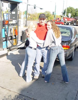 Public Pics