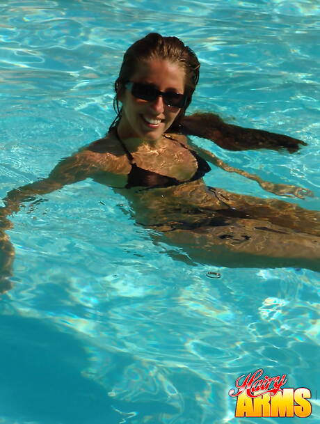 Hairy Arms invites you to browse their xxx pictures with Lori Anderson xxx gallery 148432