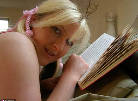 TAC Amateurs pleased to share with you xxx gallery with Samantha in boy fuck girl scene